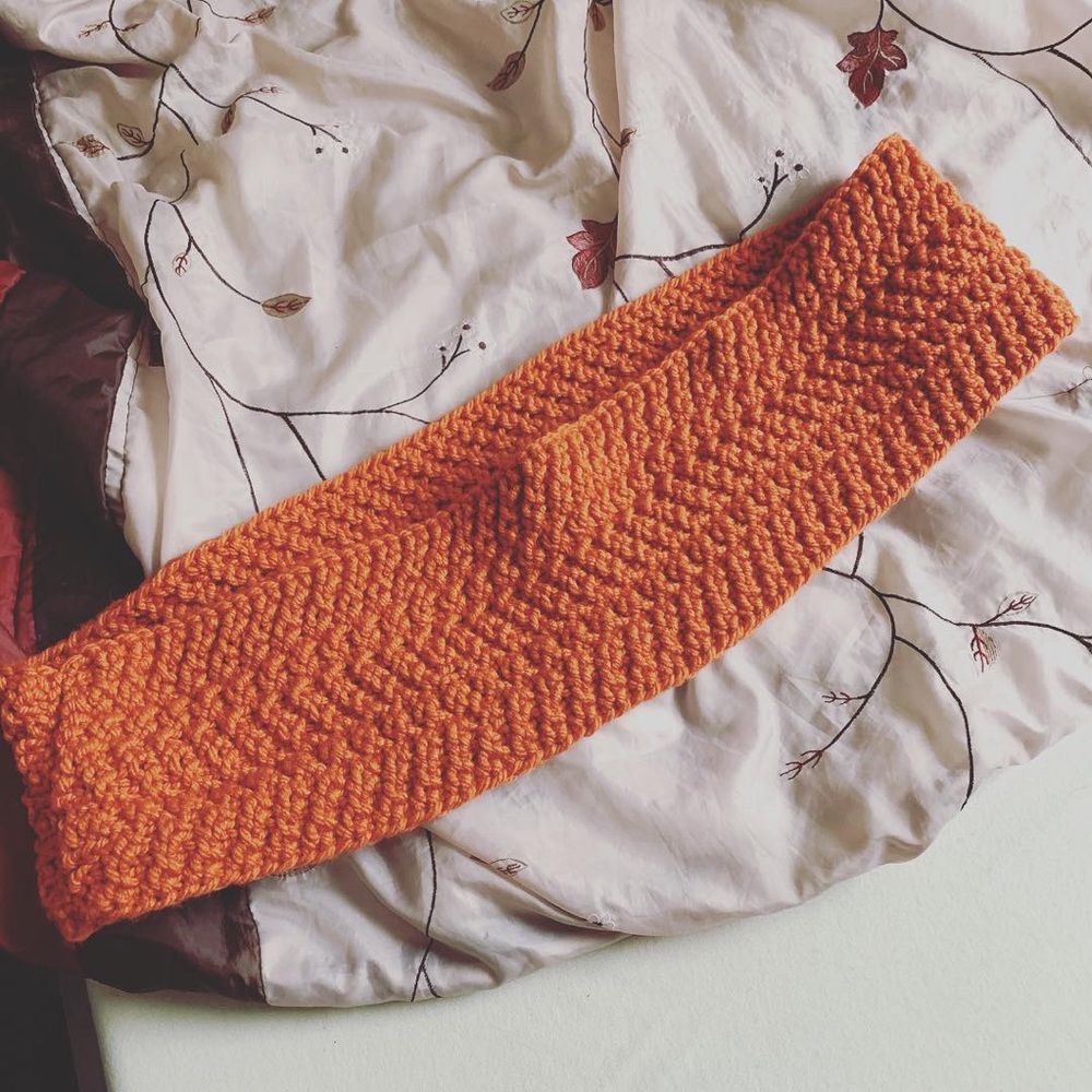 Handmade Diagonal Infinity Scarf - Picture 2 of 2